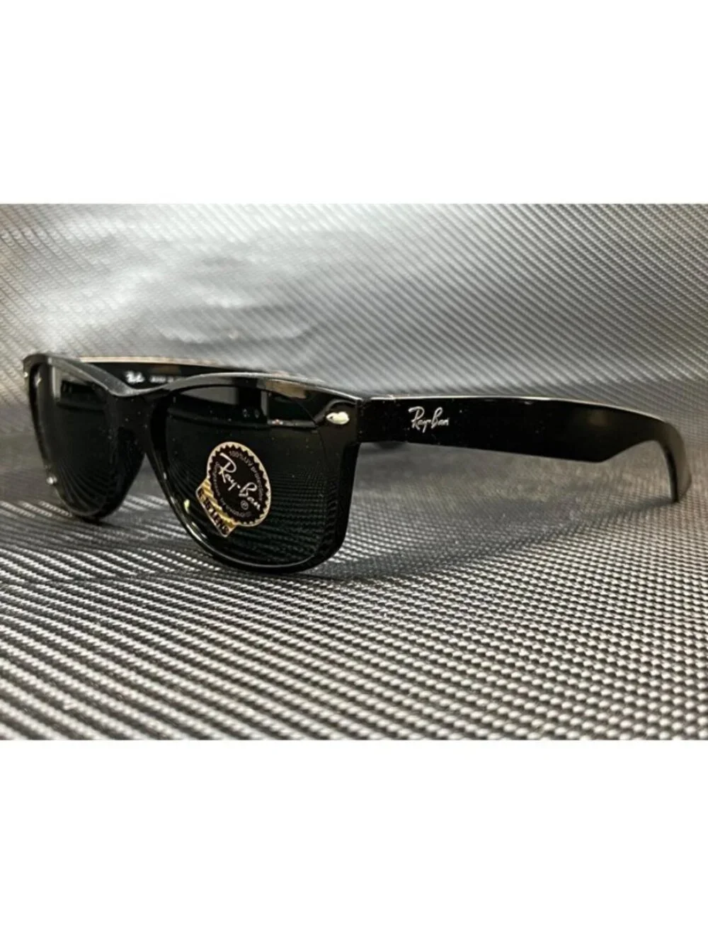 New Ray-Ban Men  Black Sunglasses  55- 18- 145